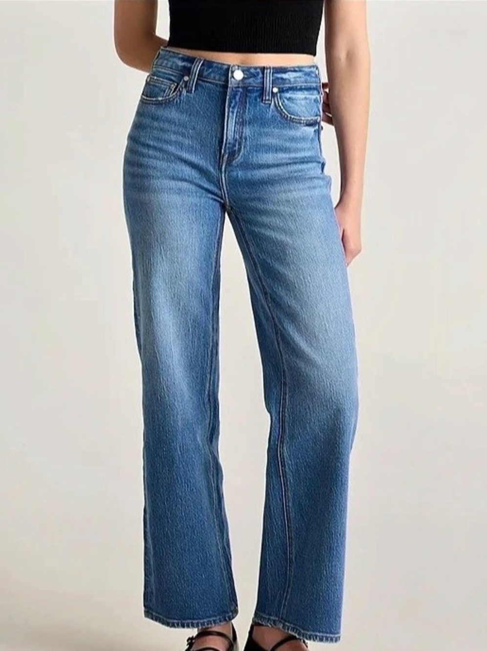 Quince Bella Stretch Relaxed Straight Jeans Straight Leg Jeans in Blue Waist 28